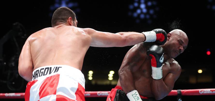 Kakav meč! Hrgović nokautirao Mansoura i postao WBC prvak!