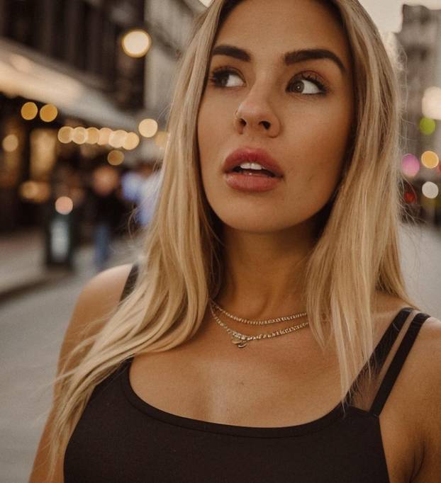 Majka dala otkaz u banci zbog zarade na internetu: 'Prijavili su policiji da ugrožavam djecu'