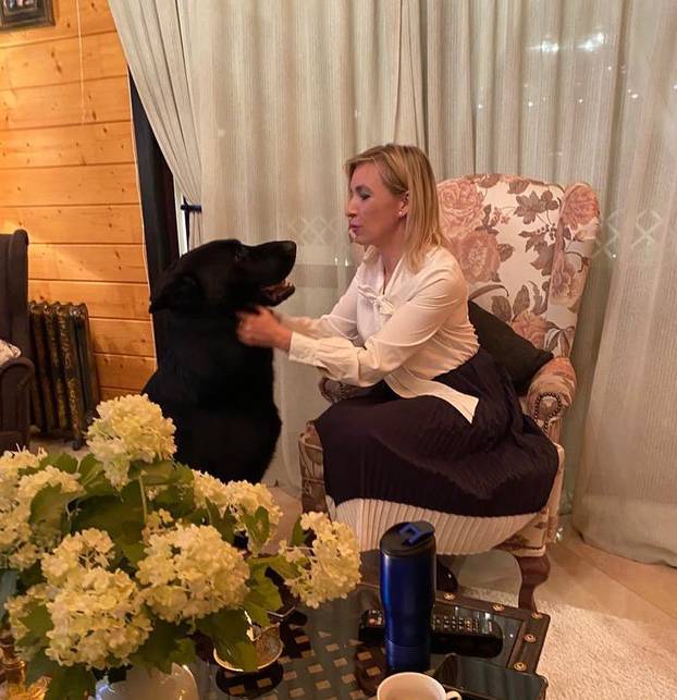 FOTO Zaharova bocnula Srbiju: 'Svjesni su rizika...';  Fotografije s njene svadbe 'zapalile' mreže