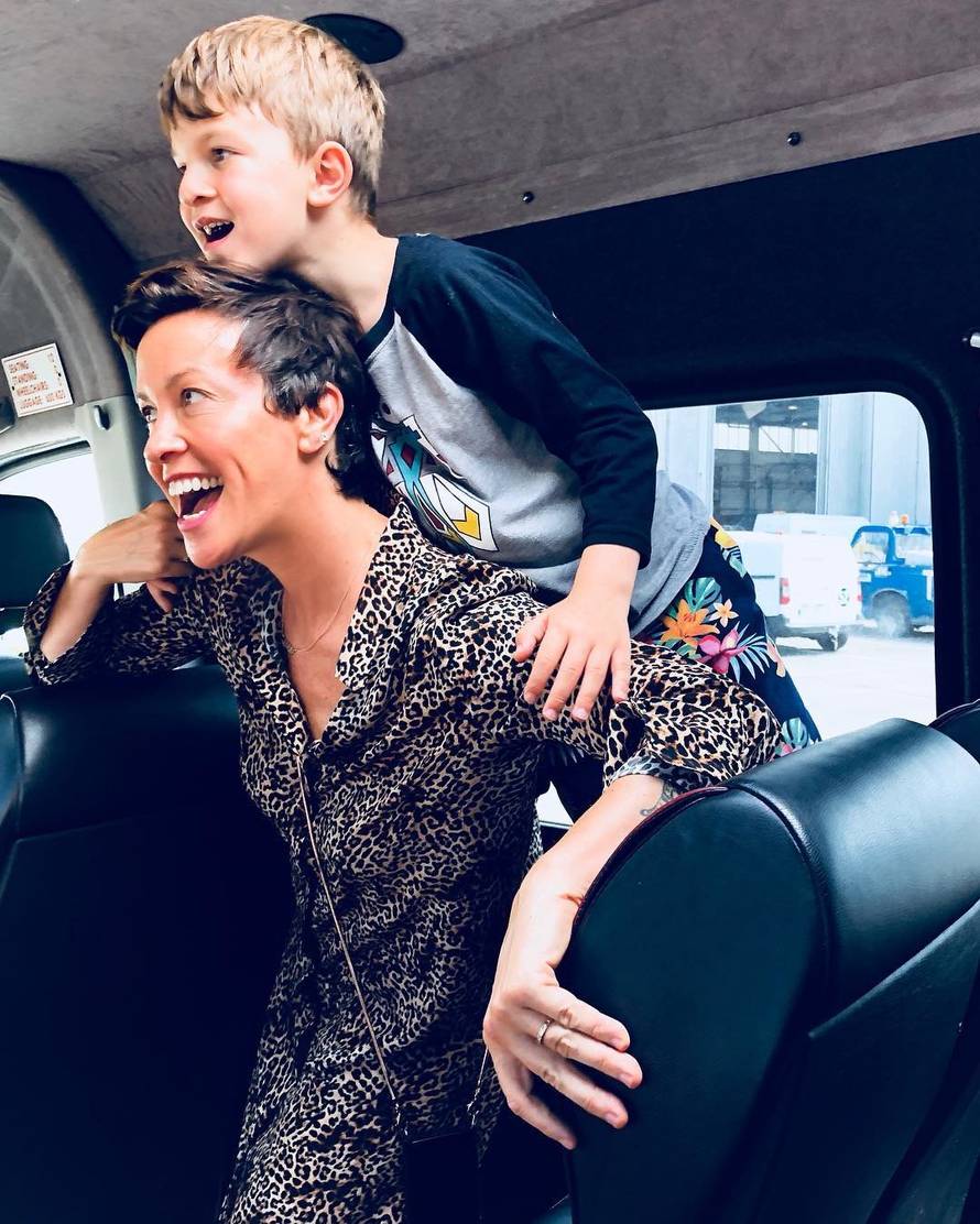 Pjevačica Alanis Morissette je rodila treće dijete s 45 godina
