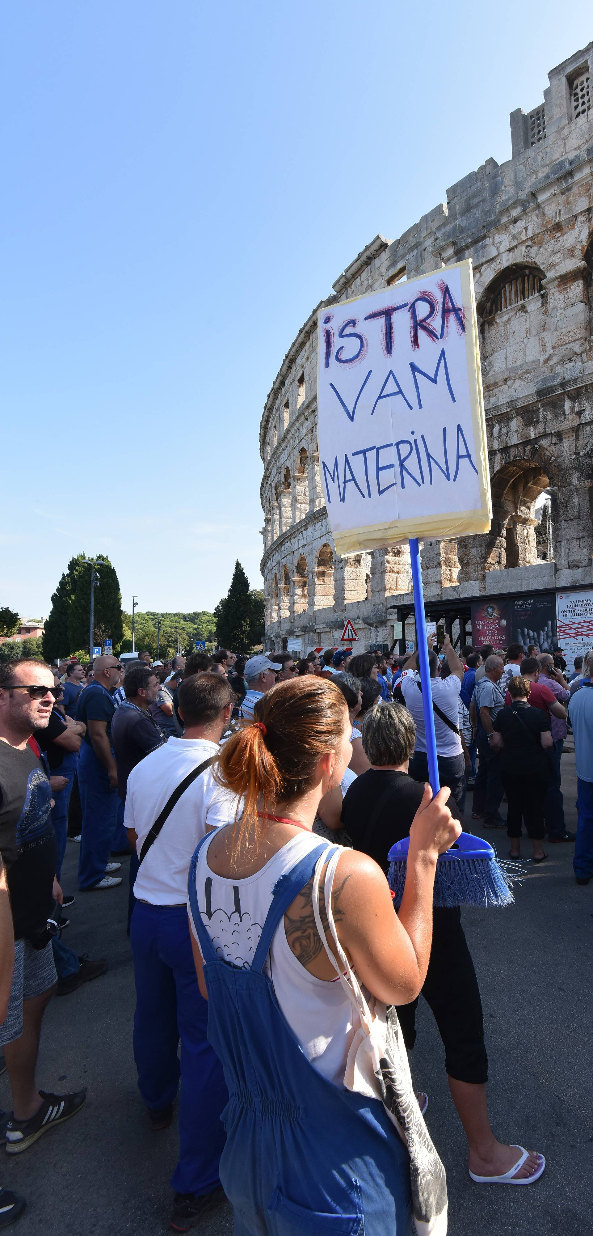 Pula: Radnici Uljanika ponovno na ulicama i traÅ¾e ostavku uprave