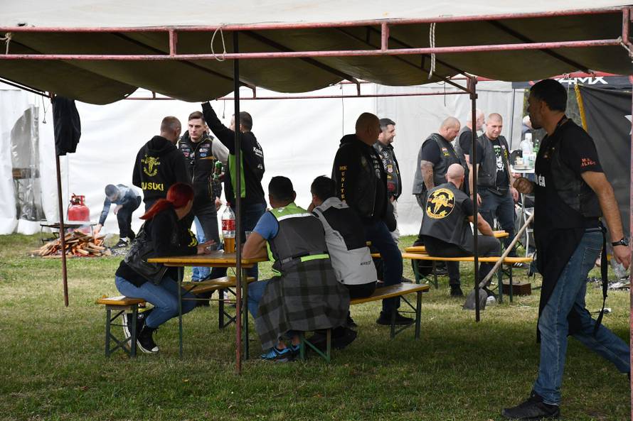 Drama u Slavonskom Brodu: 'Umjesto pečenke, na ražanj smo stavili janjca. I tunu...'