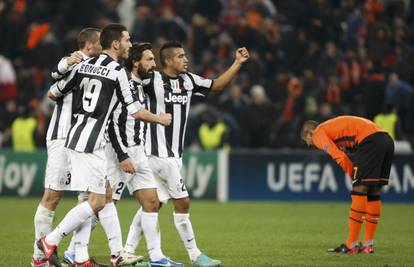 Juventus prošao dalje, prvak Europe se oprostio 'šesticom'