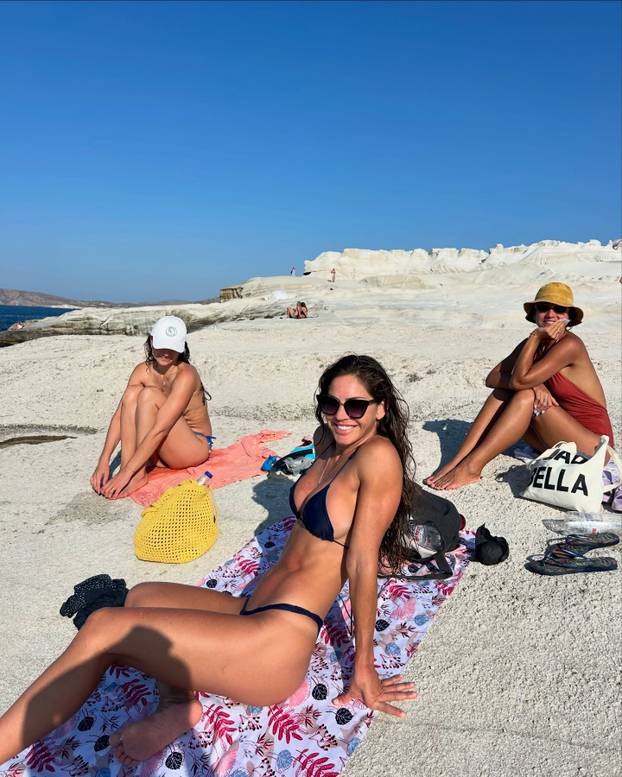 FOTO Boksačica izvadila silikone nakon 20 godina i preporodila se: 'Napokon volim svoje tijelo'