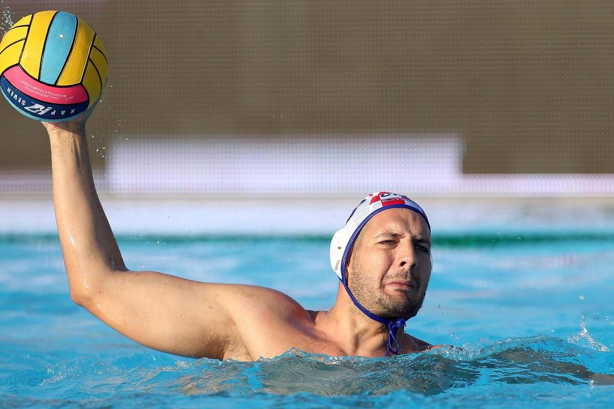 Bušlje se vratio u Olympiacos