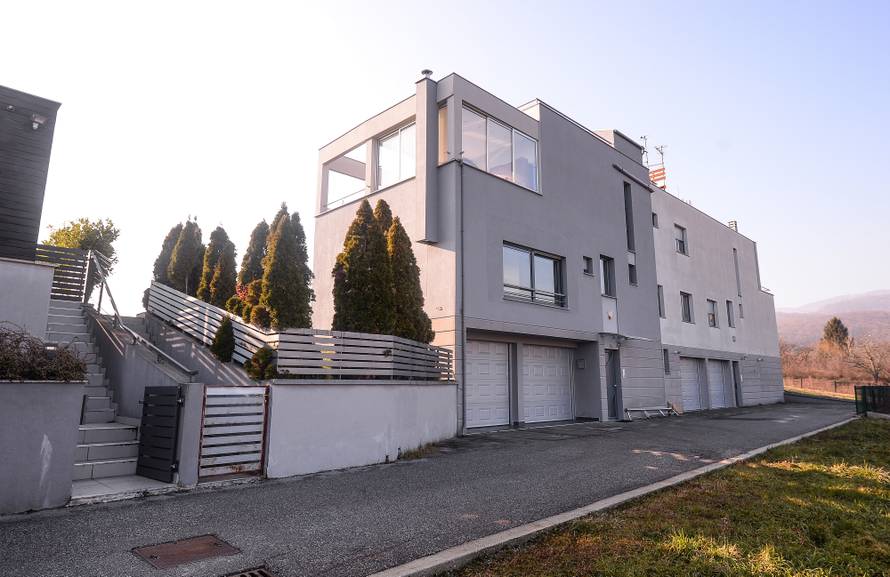 Kujundžić i žena povlaštenim kreditom kupili su drugu kuću