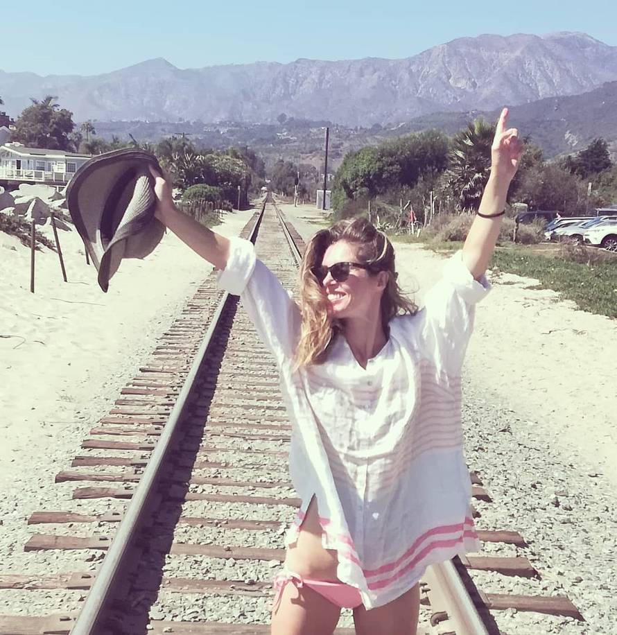 Leona Paraminski (41) je trudna