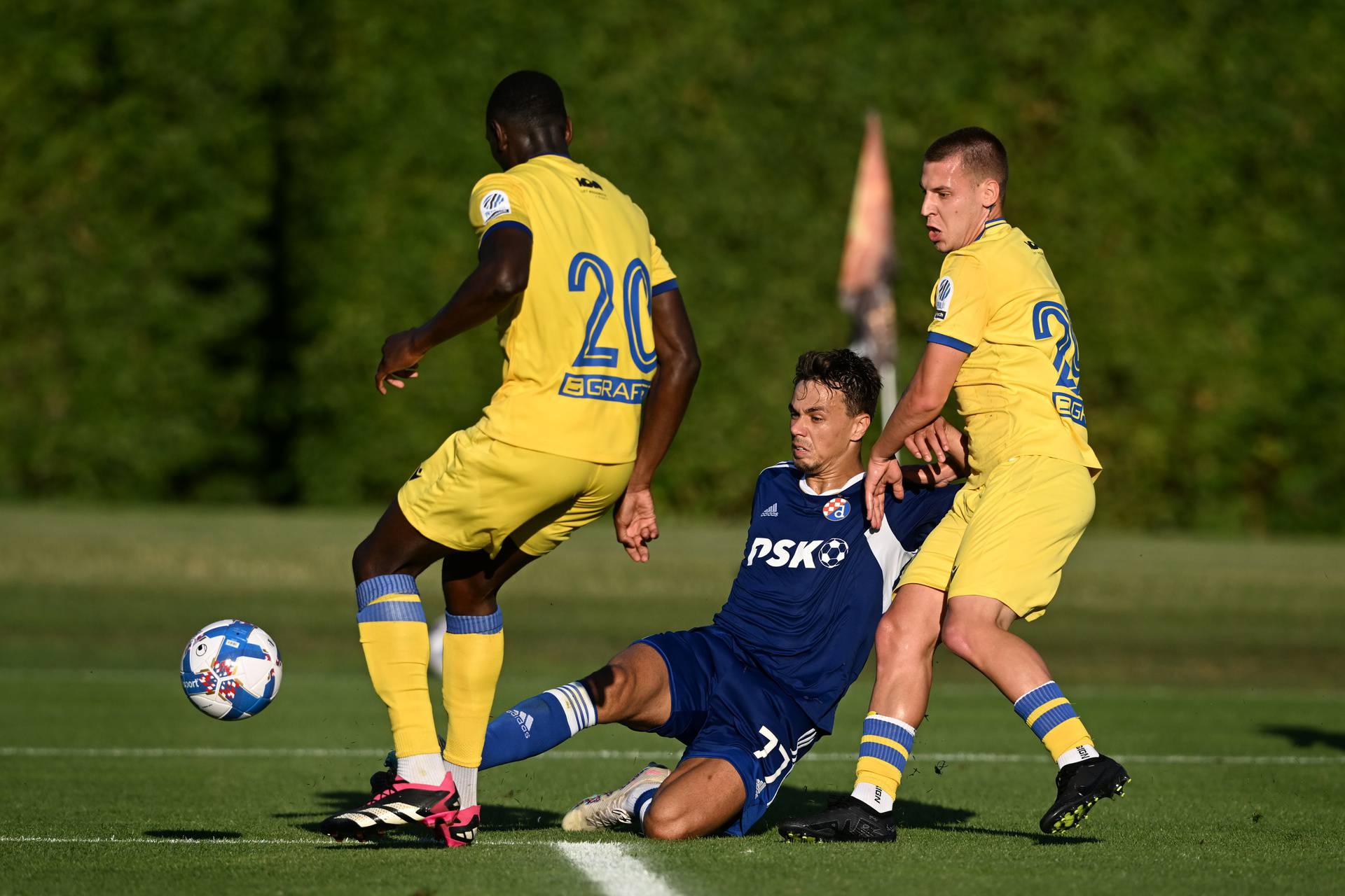 Kranj: FC Koper i GNK Dinamo odigrali prijateljsku utakmicu