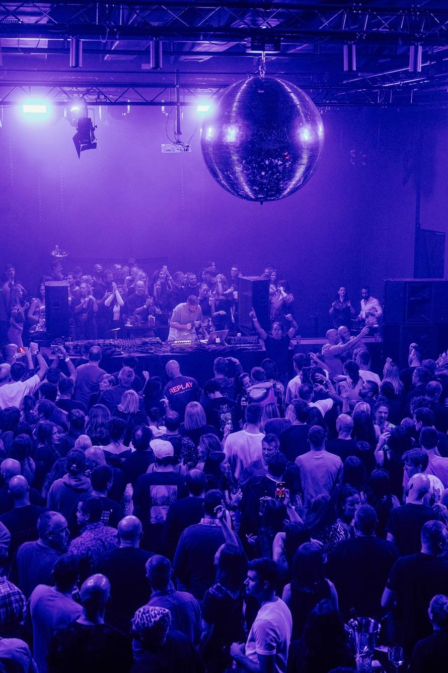 Ovog petka Henrik Schwarz u zagrebačkom Petom Kupeu