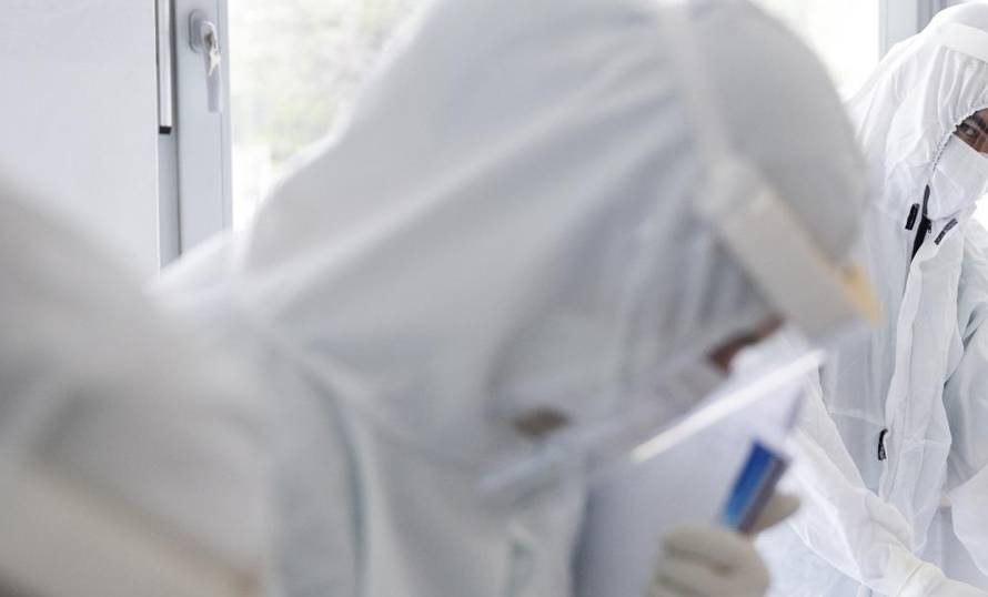 Bolnica u Sarajevu u kojoj se liječnici i pacijenti bore s virusom COVID-19