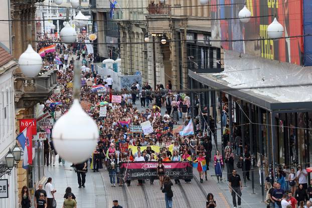 Zagreb: 25. Povorka ponosa LGBTIQ zajednice "Korak po korak, iskorak!"