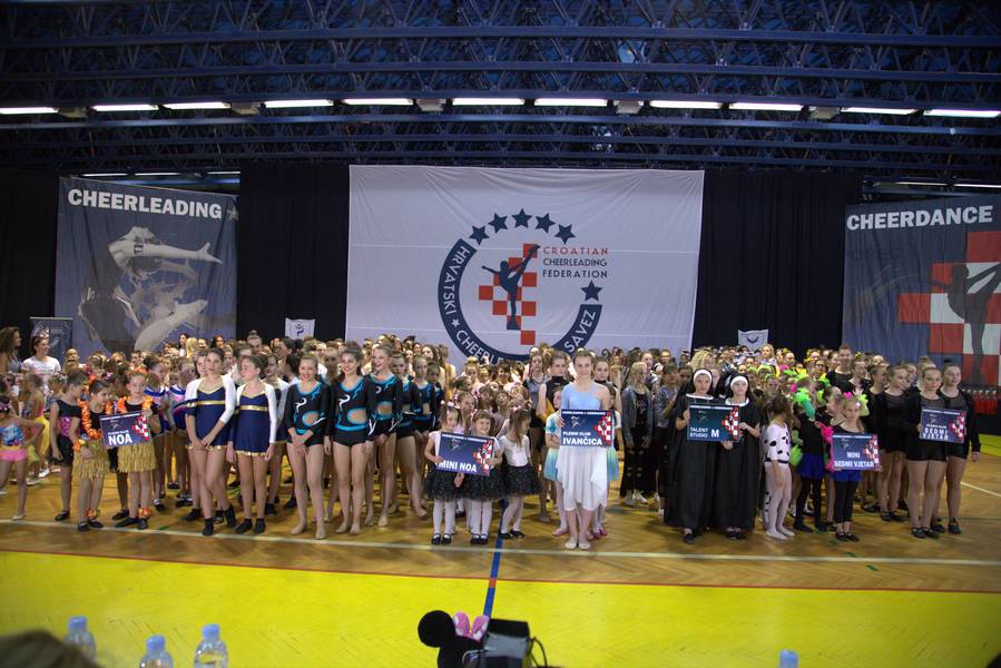 Novi sport: I cheerleadersice se pripremaju za Olimpijske igre...