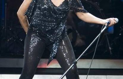 Tina Turner imala je moždani udar: Pjevačica se oporavlja