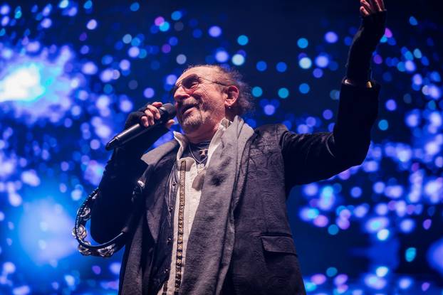 Željko Bebek i Baby Lasagna uvelu su Split u Novu 2026. godinu uz vatromet i dronove