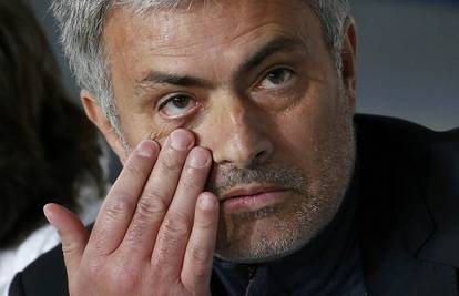 Jose Mourinho: Imam premalu momčad, a drugi troše suludo