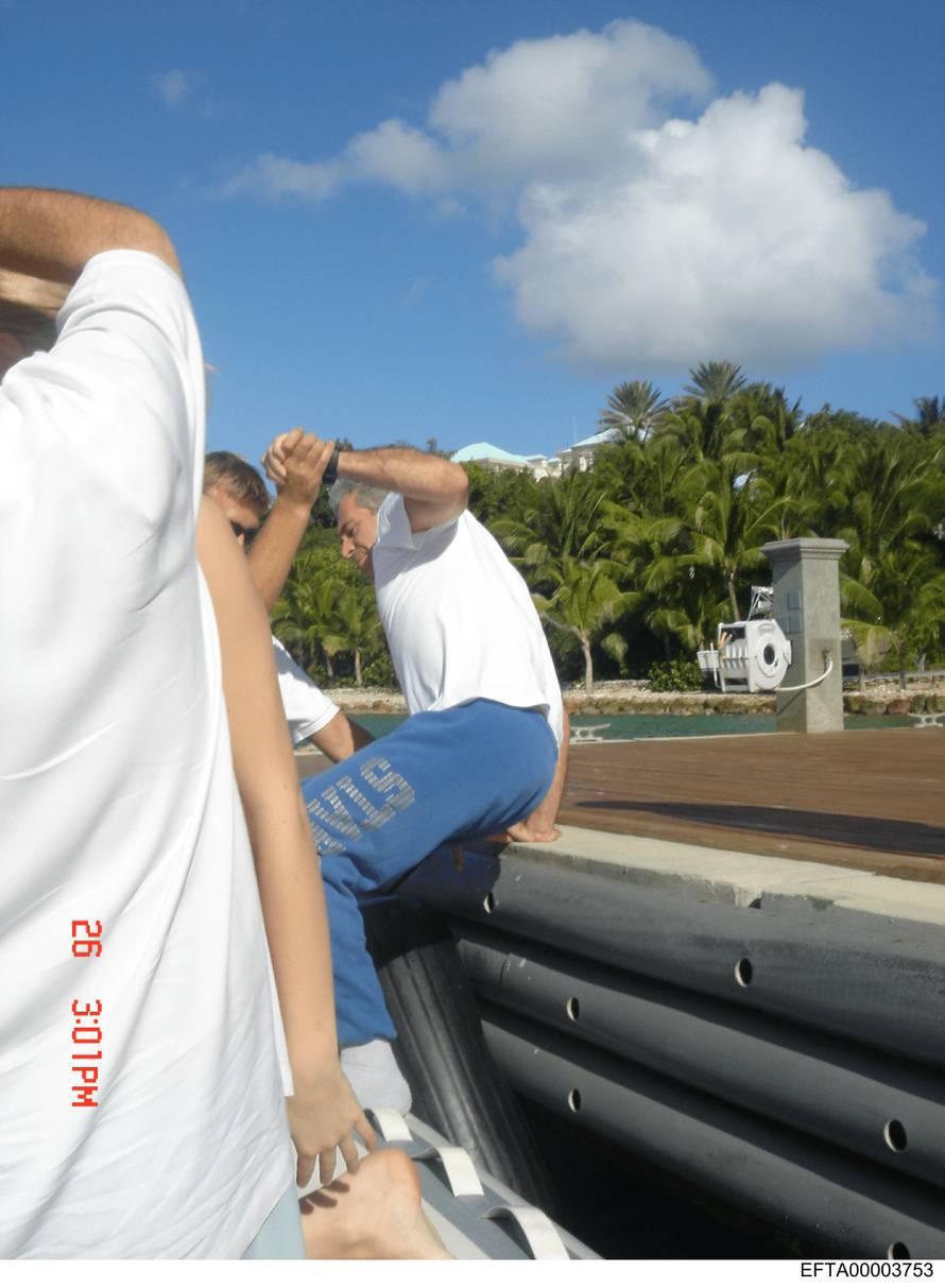 Ruskinje, privatni letovi, party na otoku: Ovako je Epstein gradio svoju mrežu sa slavnima