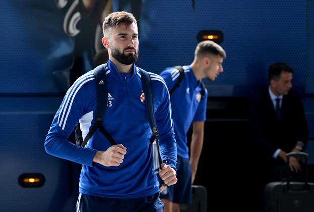 Zagreb: Odlazak igrača GNK Dinamo na uzvratnu utakmicu protiv Sparte