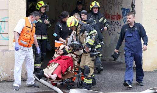 FOTO Dramatična intervencija u Zagrebu: Buknuo požar, izvlačili stanare, hitna došla po dvoje
