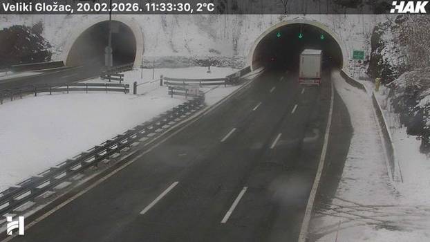 Pogledajte fotografije s kamera HAK-a, snijeg pada i u Zagrebu