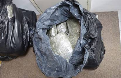 Uhitili dilera (27) u Zagrebu: 'Pao' s više od 66 kg marihuane