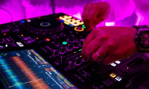 Najam zvučnika i DJ opreme Zagreb: kako osigurati dobar zvuk za eventove svih veličina!