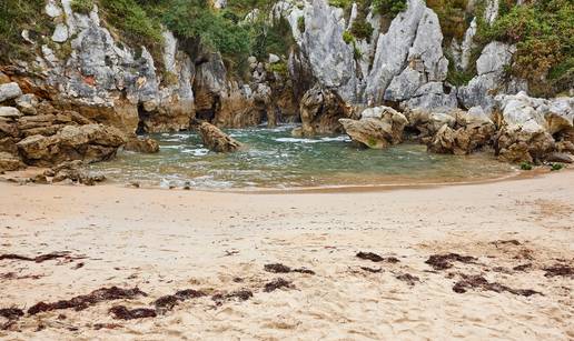 Slovi za najmanju pla&zcaron;u na svijetu: Duga je 40 metara, a more se ne vidi na horizontu