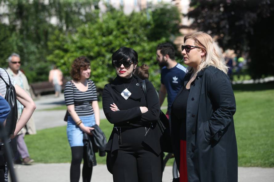 U 'Hodu za život' 7000 ljudi, priveli dvije antiprosvjednice