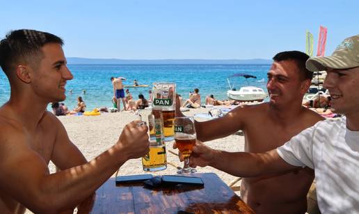 Lude cijene na Jadranu! Obitelj &cacute;e na pla&zcaron;i potro&scaron;iti i do 100 &euro;