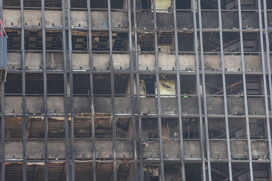 Vjesnikov neboder radnici pripremaju za rušenje