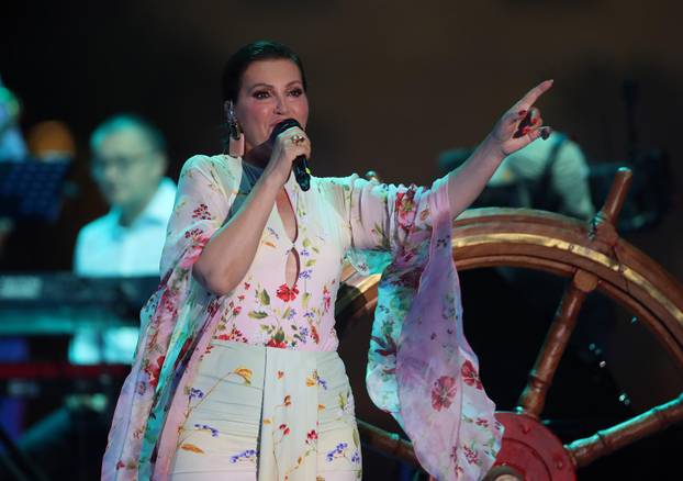 Vela Luka: Održan koncert "Trag u beskraju" posvećen Oliveru Dragojeviću