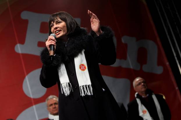 Sisak: 2.9.1963. ro?ena Marina Lovri? Merzel 