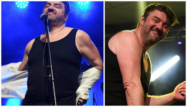 FOTO Goran Navojec pred svima je napravio show: Uhvatio se mikrofona pa se počeo skidati