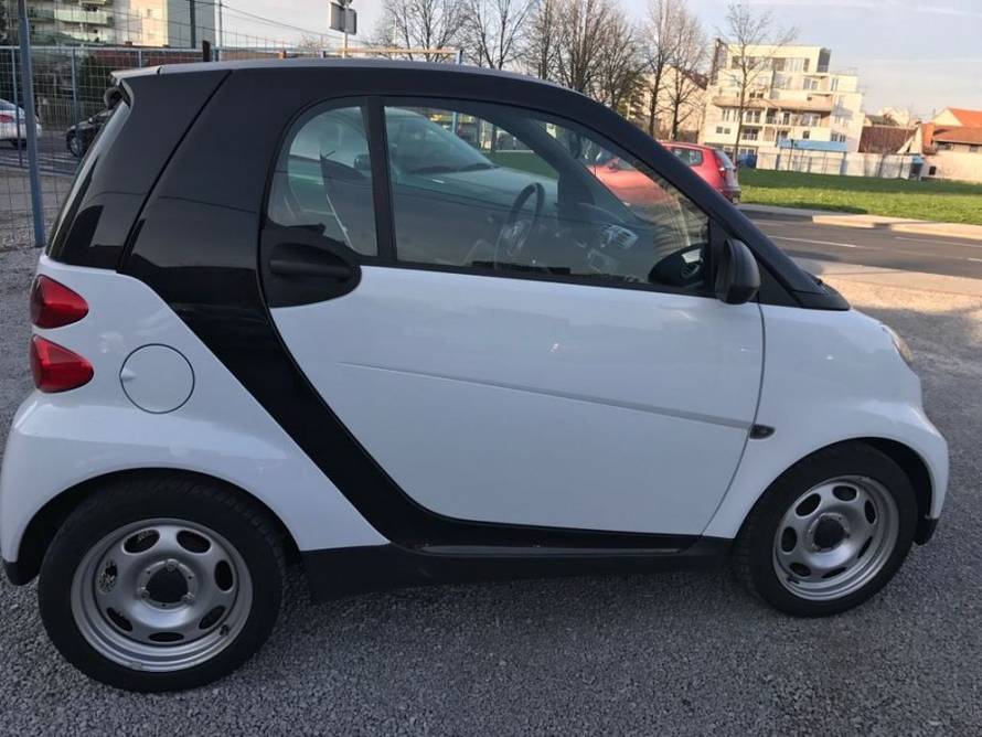 Ovo su sjajni auti koje možete kupiti za manje od 5000 eura