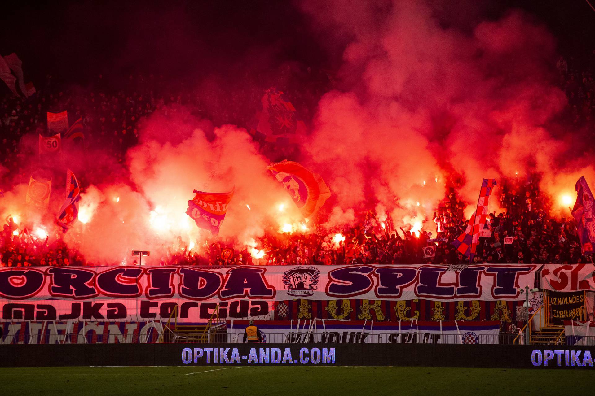 Prije 72 godine osnovana najstarija navijačka skupina Torcida 