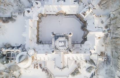 Kao bajka: Dvorac Marienburg prekriven snježnim pokrivačem