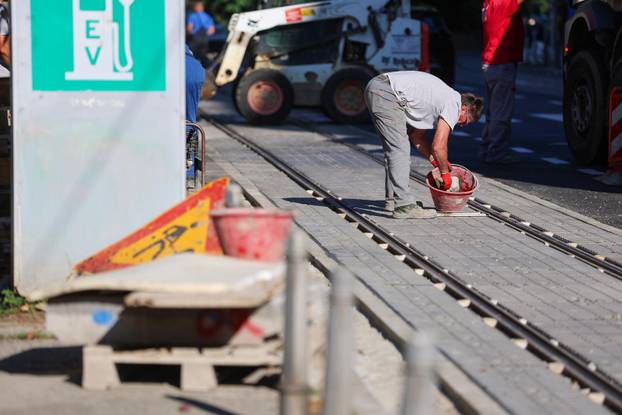 Zagreb: Od danas za sav promet otvorena je ulica Ribnjak