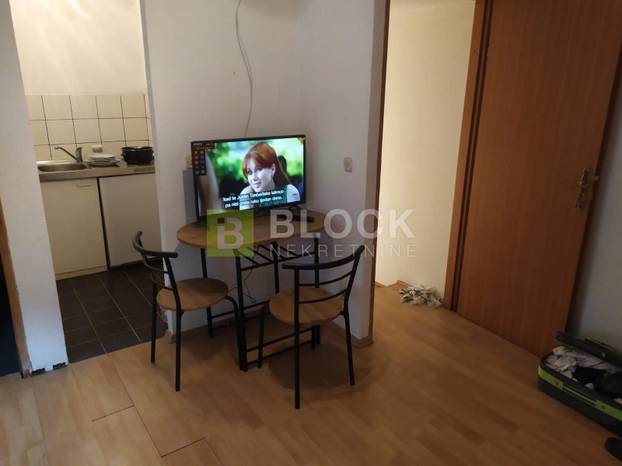 FOTO U svoj stan od 20m2 u Zagrebu žele strpati 4 radnika: Najam bi onda bio 800 eura