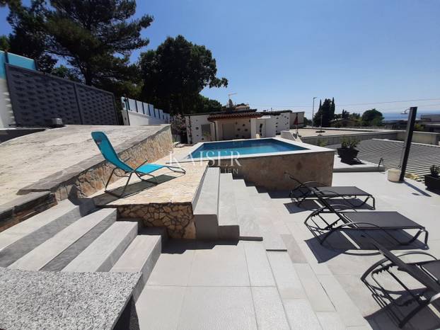 FOTO U Rijeci prodaju ovu kuću od 24 kvadrata za 500.000 €: 'Uživajte u pogledu na more'