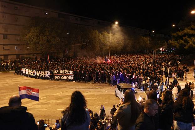 Split: Održan mimohod Torcide za Vukovar