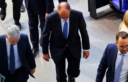 Pogledajte trenutak kad je Merz shvatio da nema dosta glasova!