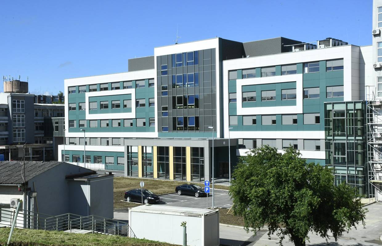 Sisak: Trogodišnjeg dječaka su dovezli u bolnicu bez svijesti i pulsa. Umro je. Policija istražuje