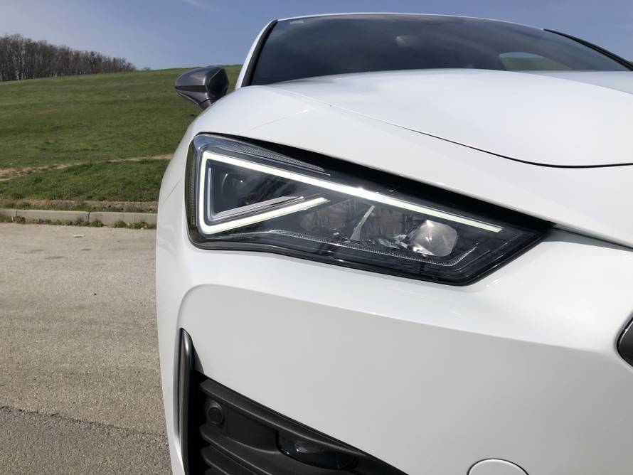 Cupra Leon: Donosi više šminke nego sporta, ali je odličan auto