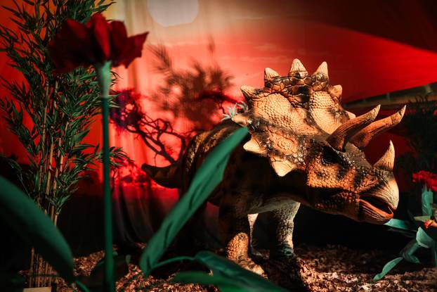 Zagreb: Izložba Invazija dinosaura na Zagrebačkom velesajmu