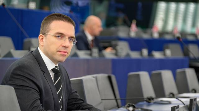 Europarlamentarac Sokol poziva na jače financiranje zdravstva sredstvima EU-a u Hrvatskoj