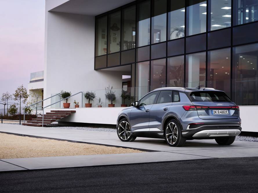 Dva nova impresivna Audija:  Q4 e-tron i Q4 Sportback e-tron