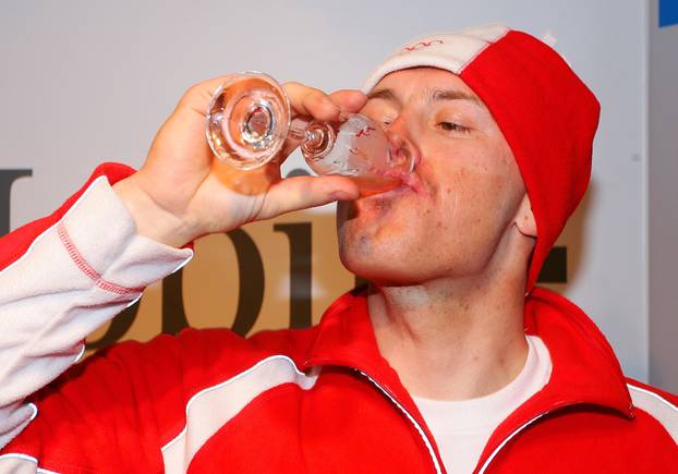 Torino: 13.02.2006., Ivica Kosteli? osvojio srebrnu medalju na ZOI