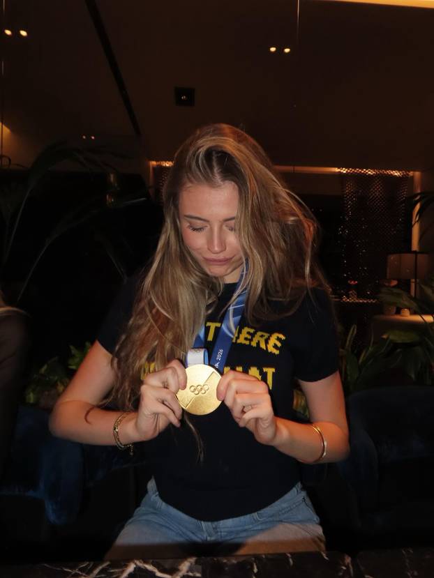 FOTO Vole bikinije i magnet su za obožavatelje: Sestre zlatne Jutte Leerdam postale senzacija