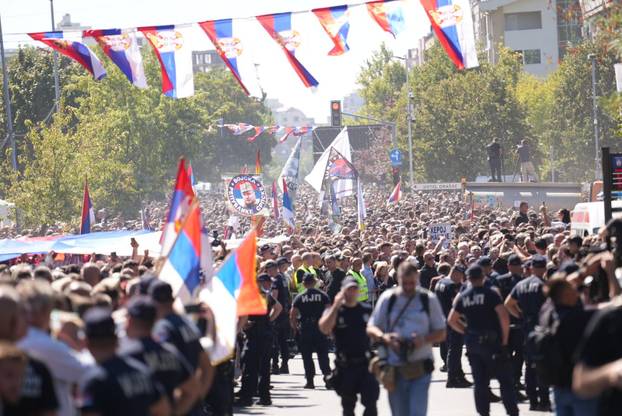 Beograd: Sprovod ratnog zločinca Ratka Mladića