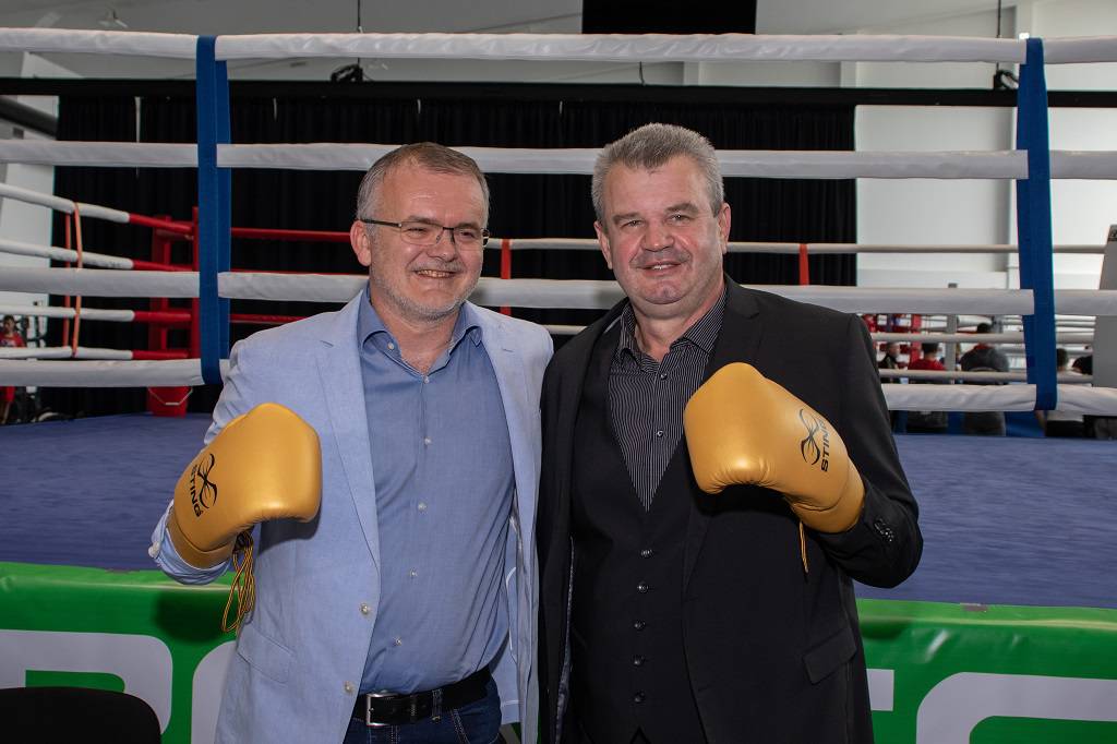 Pevec nastavio generalno sponzorstvo boksačkog saveza