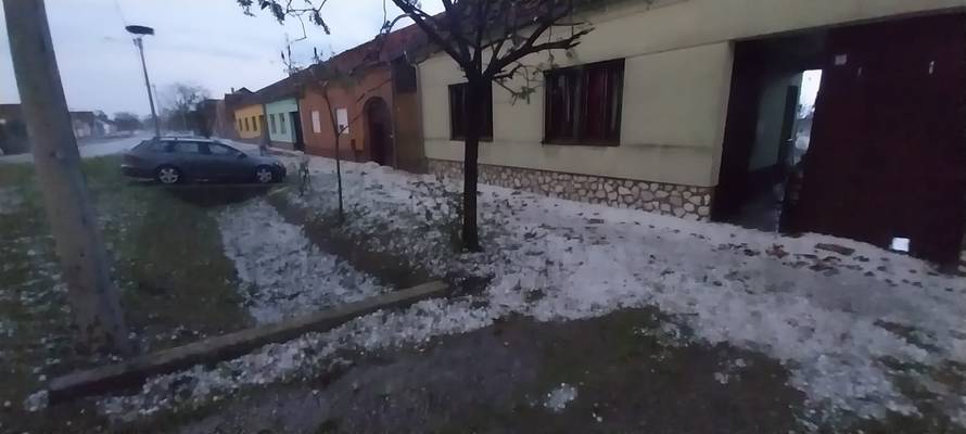 VIDEO Ovo su Bošnjaci nakon nevremena. Čovjek u suzama: 'Kataklizma, nema čitave kuće'